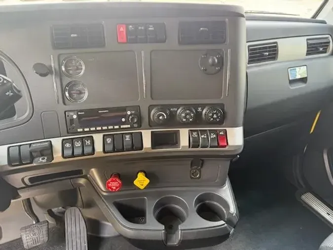 2024 Kenworth T680