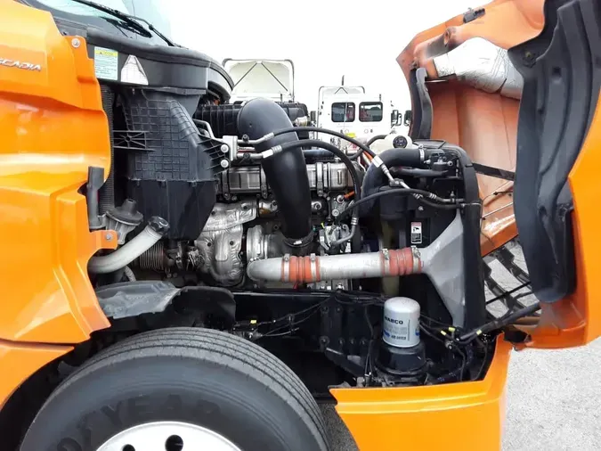 2019 FREIGHTLINER NEW CASCADIA PX12664