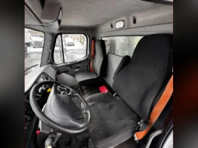 2019 FREIGHTLINER/MERCEDES M2 10697e9f2779925636750d4bce5ac7fbd96
