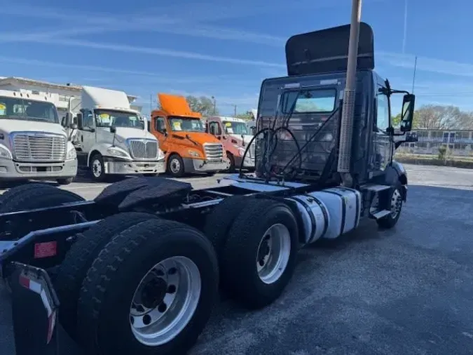 2019 VOLVO VNL64T-300