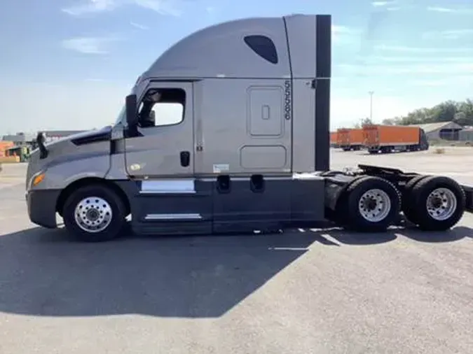 2023 Freightliner Cascadia