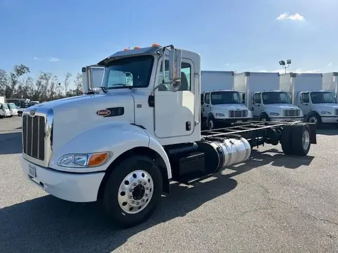 2019 Peterbilt 337