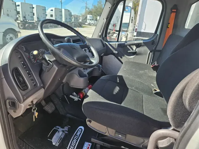 2019 FREIGHTLINER/MERCEDES M2 10697f02613326a746a1659b6b9503801e3