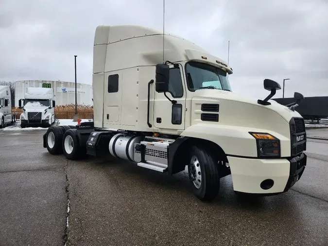 2021 MACK ANTHEM97fb11ba0b5b808c51ae80c30168a3b3