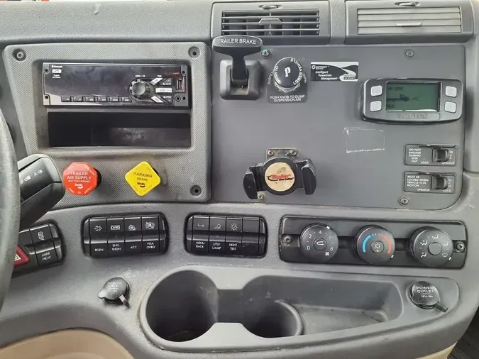 2019 FREIGHTLINER/MERCEDES CASCADIA 125