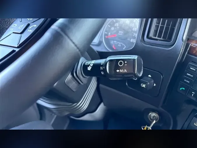 2022 INTERNATIONAL LT