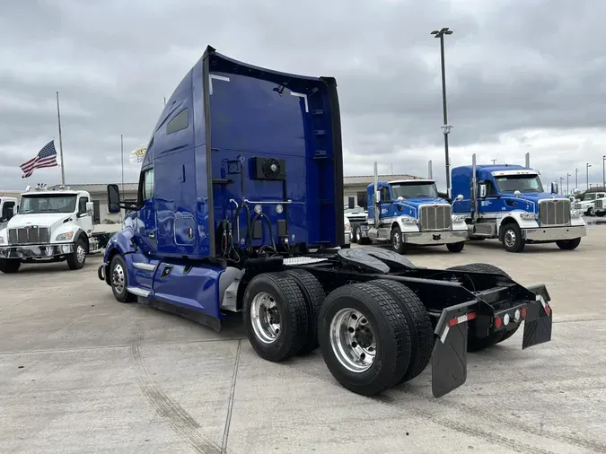 2021 Kenworth T680