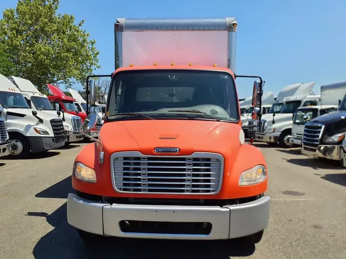 2018 FREIGHTLINER M2 106