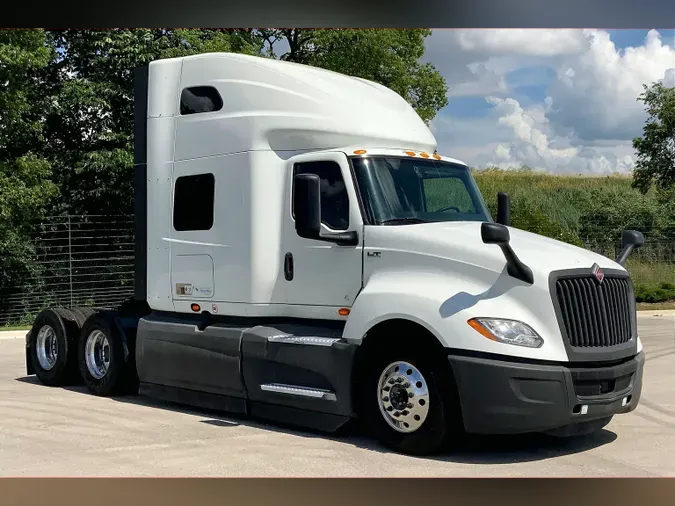 2022 INT LT625 6x49812221071cf6aa20dd6c3c7b6deecd5