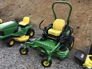 2017 John Deere Z915E