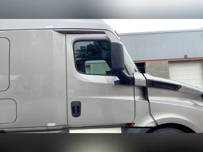 2021 Freightliner Cascadia