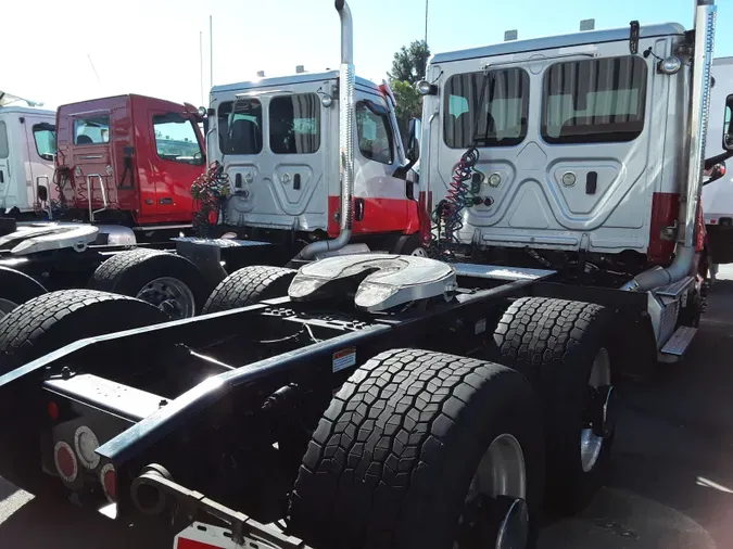 2020 FREIGHTLINER/MERCEDES NEW CASCADIA 116