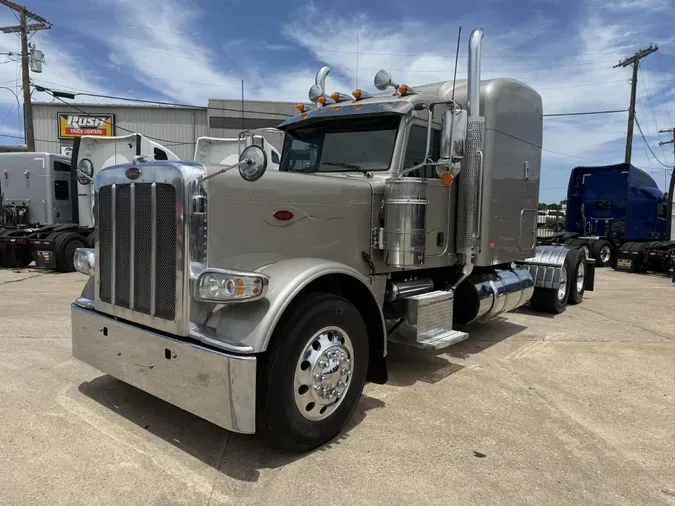 2019 Peterbilt 389