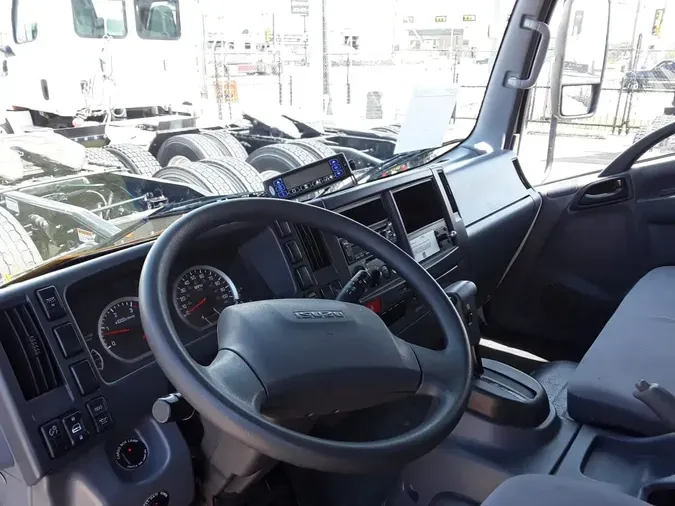 2019 ISUZU NPR