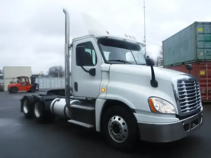 2018 FREIGHTLINER/MERCEDES CASCADIA 125
