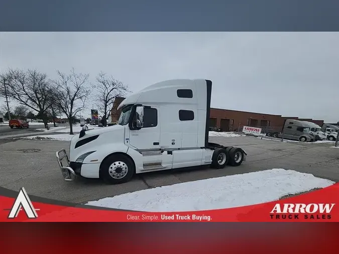 2022 VOLVO VNL760