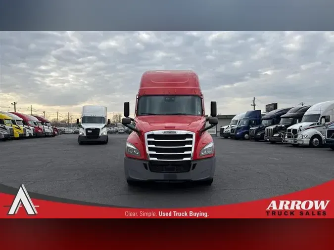 2021 FREIGHTLINER CA126