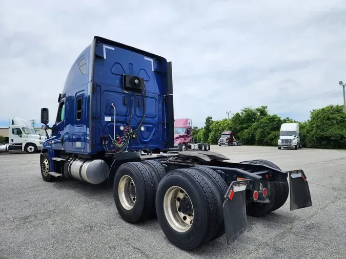 2020 FREIGHTLINER CASCADIA 125