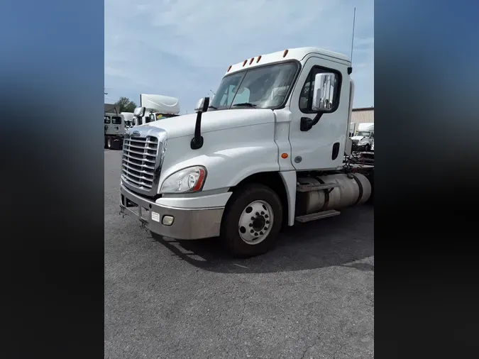 2018 FREIGHTLINER/MERCEDES CASCADIA 125982721e61d31af7c069d083d6f397303