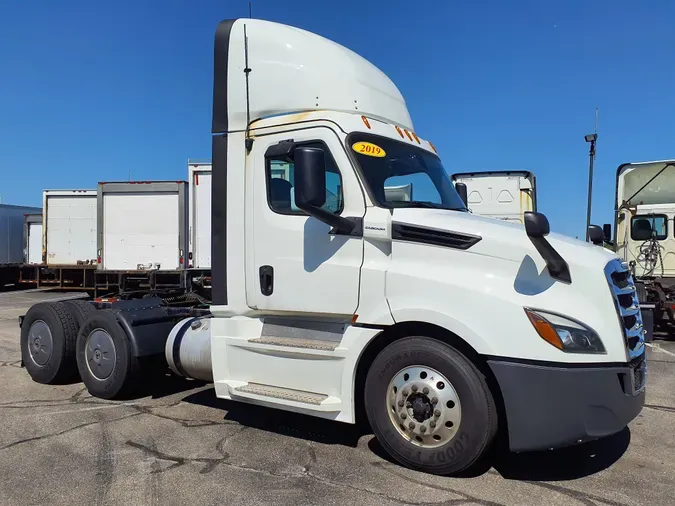 2019 FREIGHTLINER/MERCEDES NEW CASCADIA PX12664