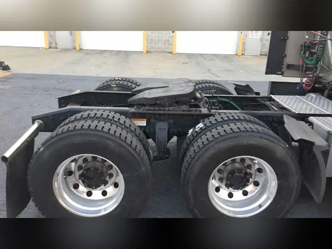 2022 Freightliner Cascadia 126