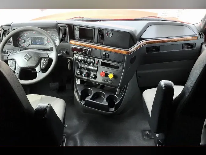 2021 INT LT625 6x4