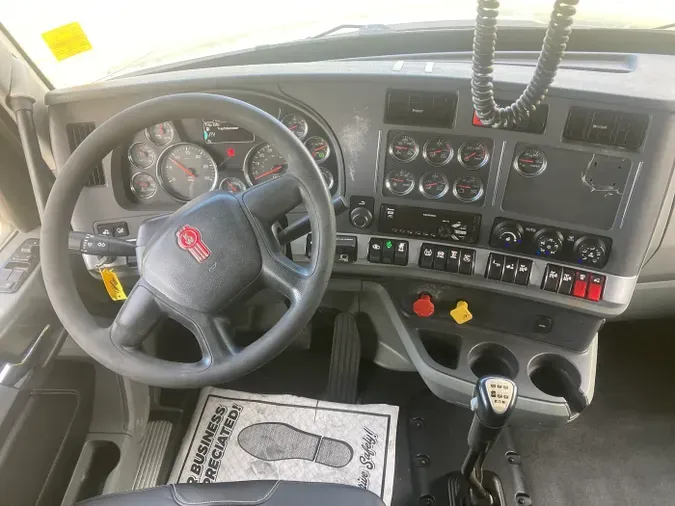 2021 Kenworth T880