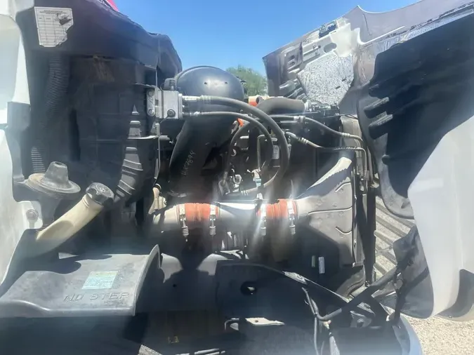 2017 FREIGHTLINER CASCADIA 113