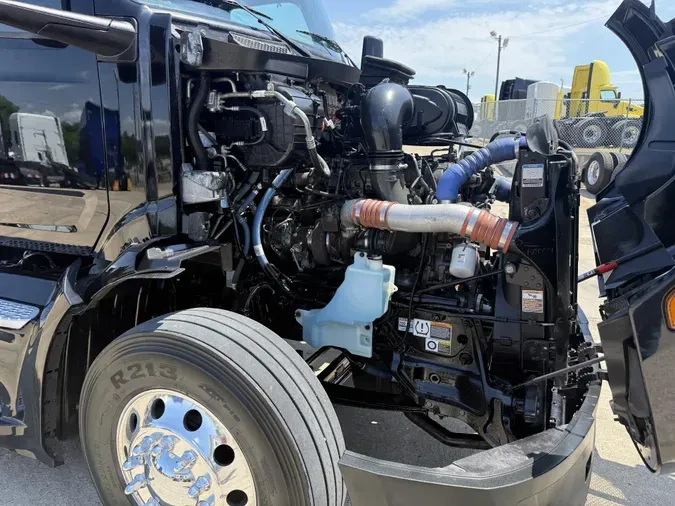 2022 Peterbilt 579982e2e81bc59eb6ff00987edbc940a2f