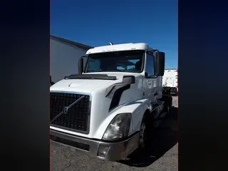 2018 VOLVO VNL64TRACTOR