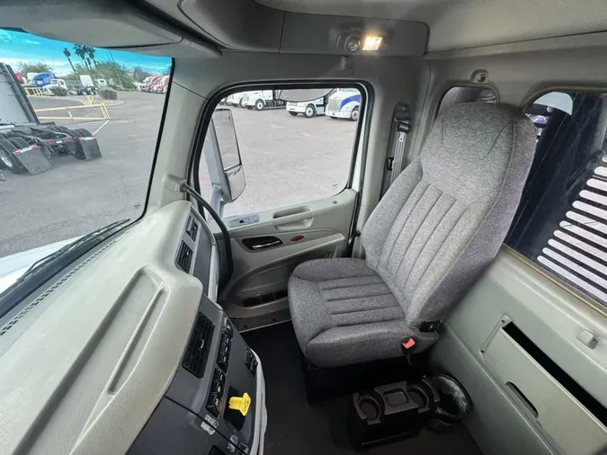 2018 Peterbilt 567