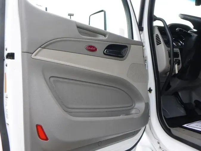 2021 Peterbilt 579