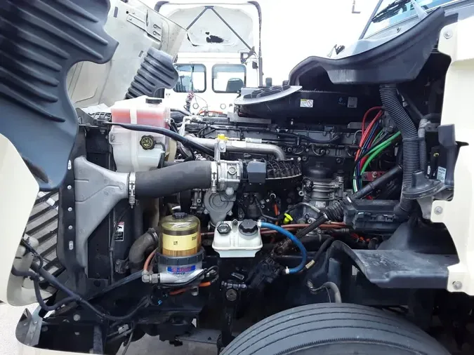 2016 FREIGHTLINER CASCADIA 125