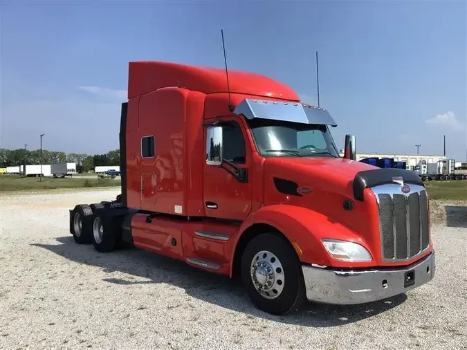 2017 PETERBILT 579