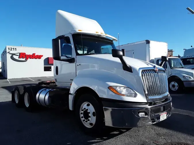 2019 NAVISTAR INTERNATIONAL LT625 DAYCAB T/A