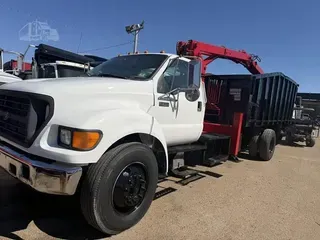2000 FORD F750 SD