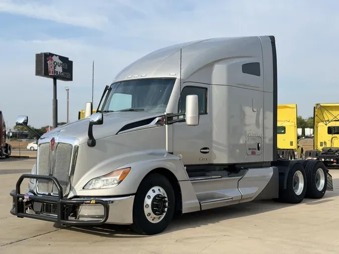 2023 Kenworth T680