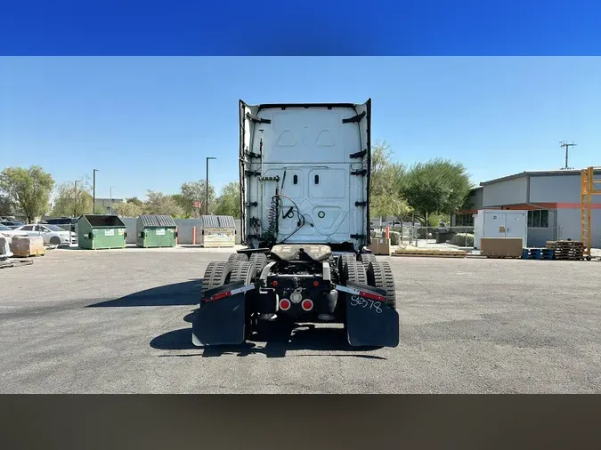 2021 Freightliner Cascadia