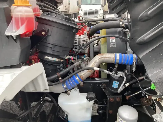 2022 FREIGHTLINER/MERCEDES M2 106