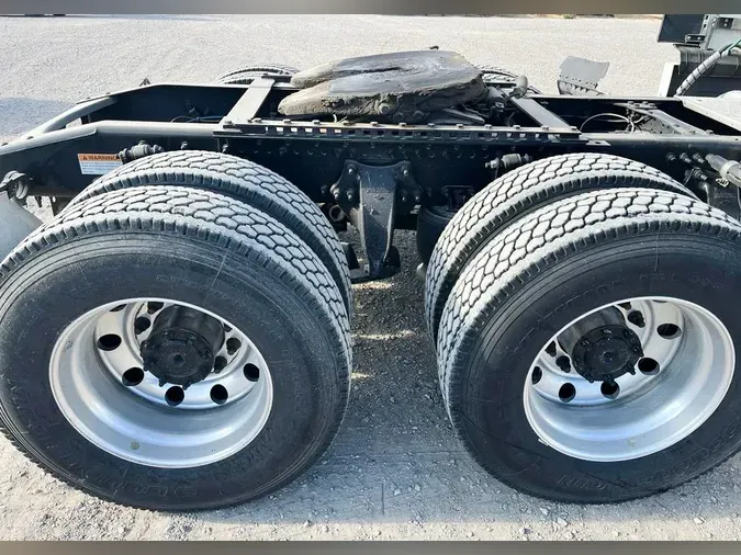2019 Freightliner Cascadia 126