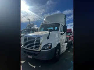 2020 FREIGHTLINER/MERCEDES CASCADIA 125