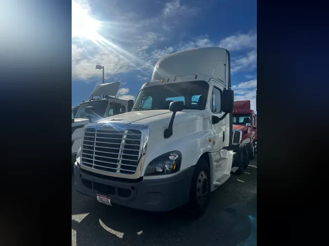 2020 FREIGHTLINER/MERCEDES CASCADIA 12598422ce5d76a73f1e4a612c9a613b1e1