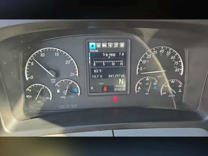 2022 Freightliner Cascadia 126