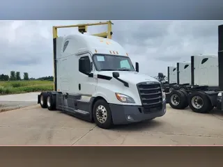 2020 FREIGHTLINER CA126