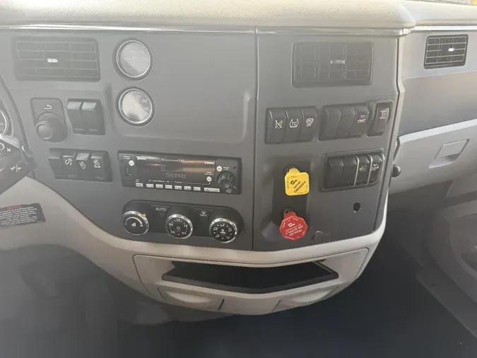 2022 Peterbilt 579