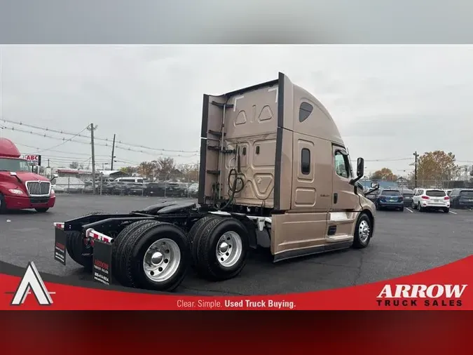 2021 FREIGHTLINER CA126