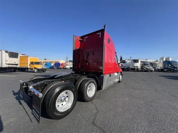 2020 FREIGHTLINER CASCADIA