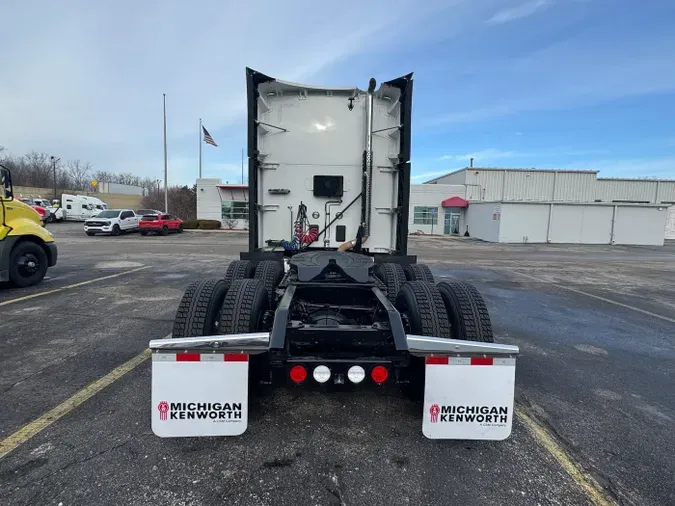 2023 Kenworth T680985070cb000fc16cbbc22c30b3be4d16