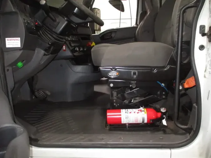 2019 NAVISTAR INTERNATIONAL LT625 DAYCAB T/A