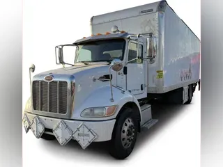 2017 Peterbilt 337